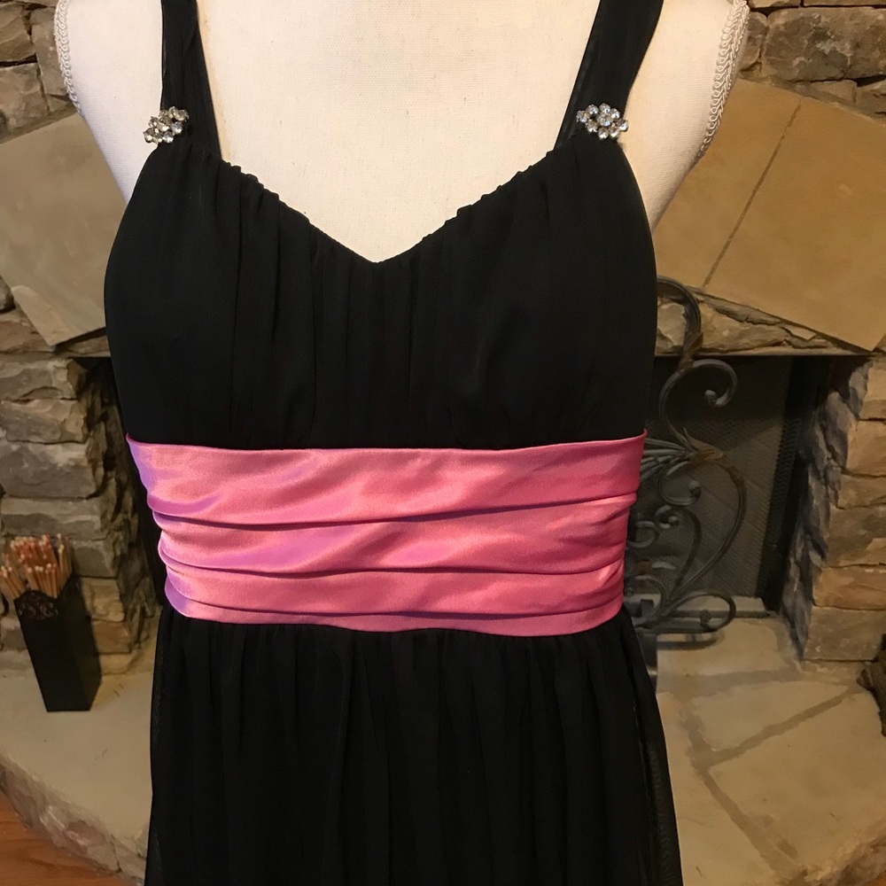 Trixxi Black and Pink Sash Formal Party Dress - Picture 2 of 5